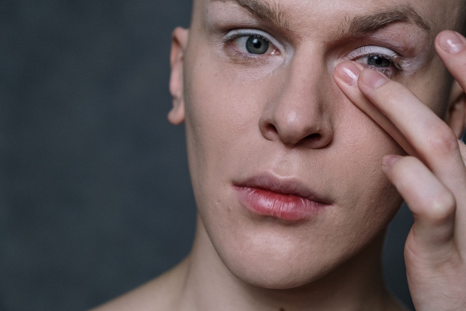 MAC Cosmetics KR related scene photograph