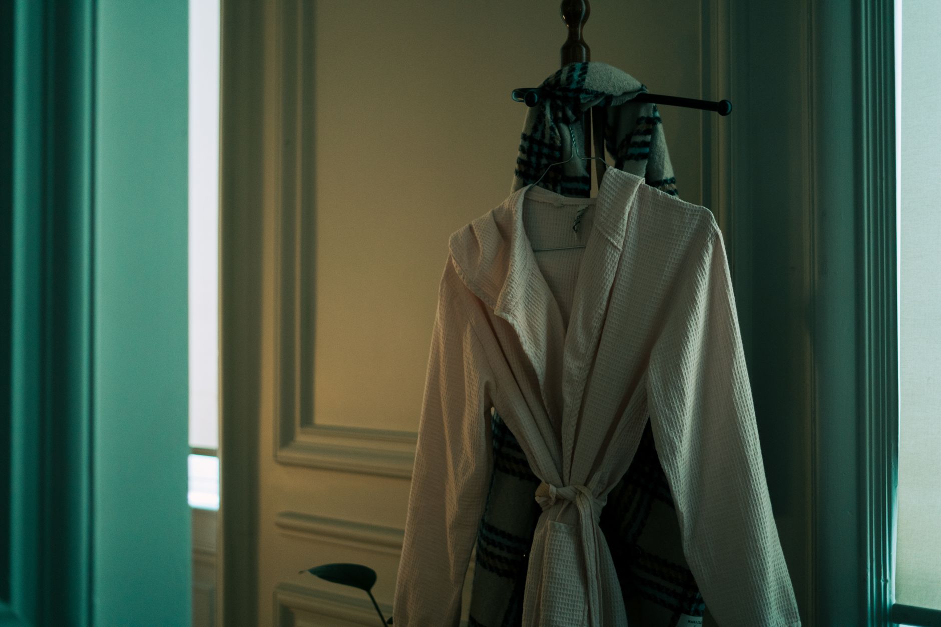 YÉONI. related scene photograph